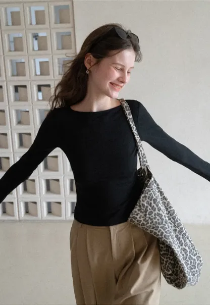 Wide leg pleated casual pants with front pockets