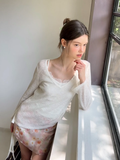 V Neck Drawstring Knit Long Sleeve Top