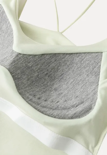 Thin strap scoop neck fitted tank top