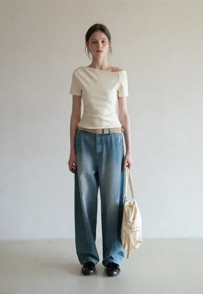 Off shoulder short sleeve fitted t shirt