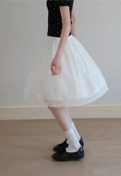 Lace Trimmed Pleated Midi Skirt