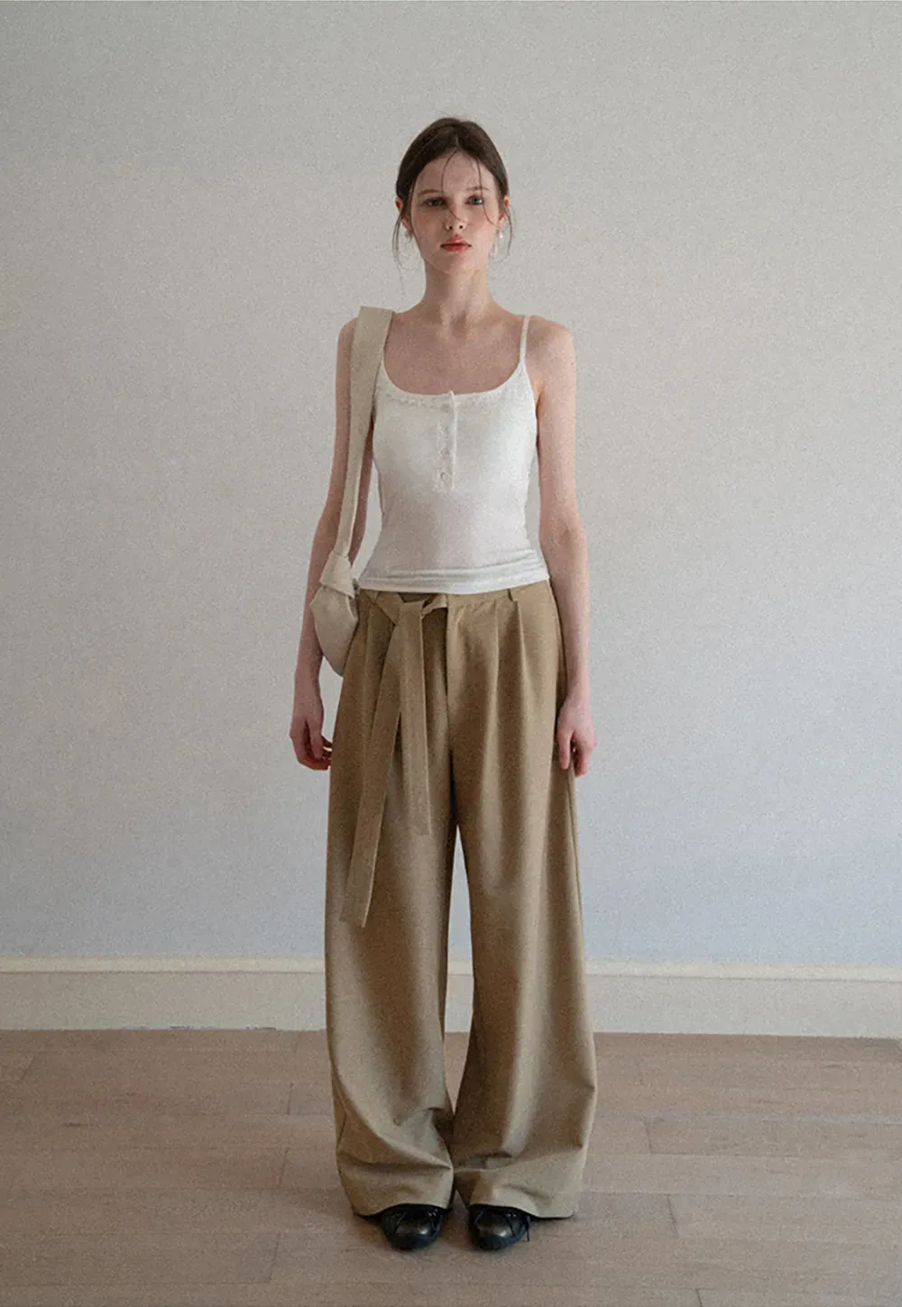 Wide leg casual pants with waist tie