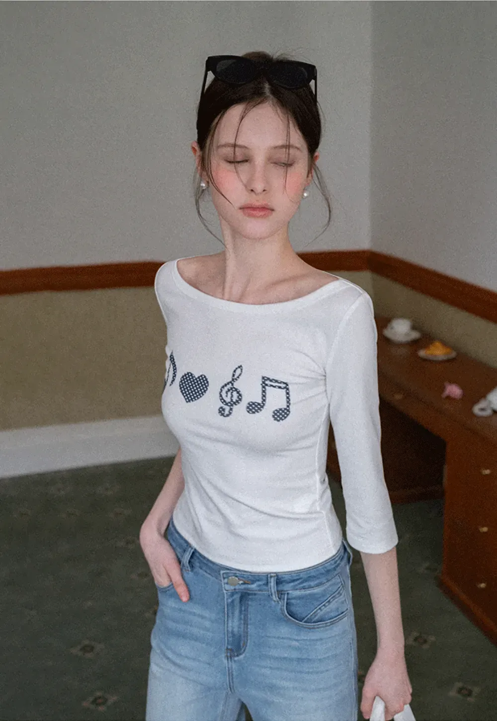Tshirt with musical notes and heart pattern