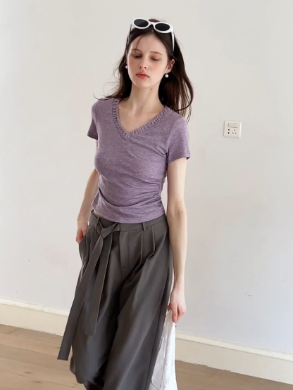 V neck short sleeve t shirt with ruffled trim