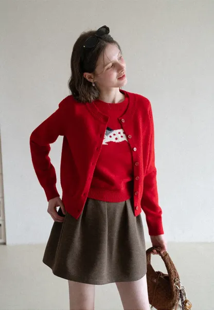 Stylish Knit Cardigan with Embroidered Design