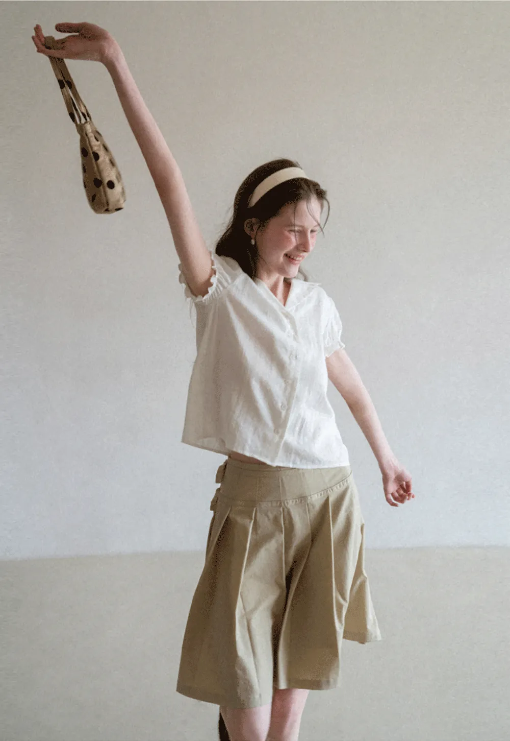 Short Sleeve Shirt with Collar and Button Front