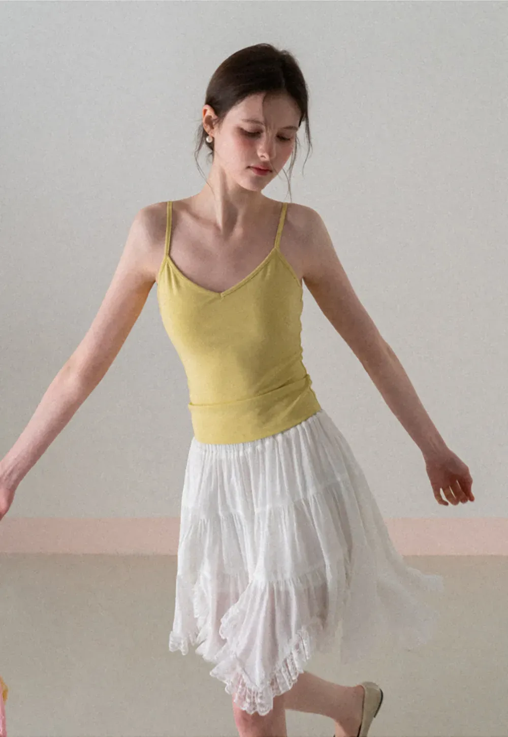 V neck thin strap fitted tank top