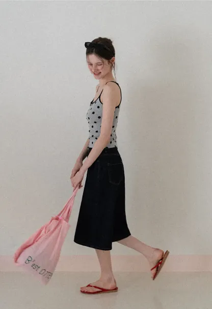 Wide leg cropped denim pants with contrast stitching