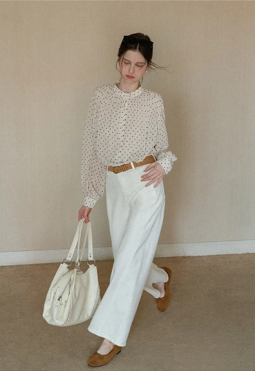 Wide leg high waist denim jeans with belt loop design