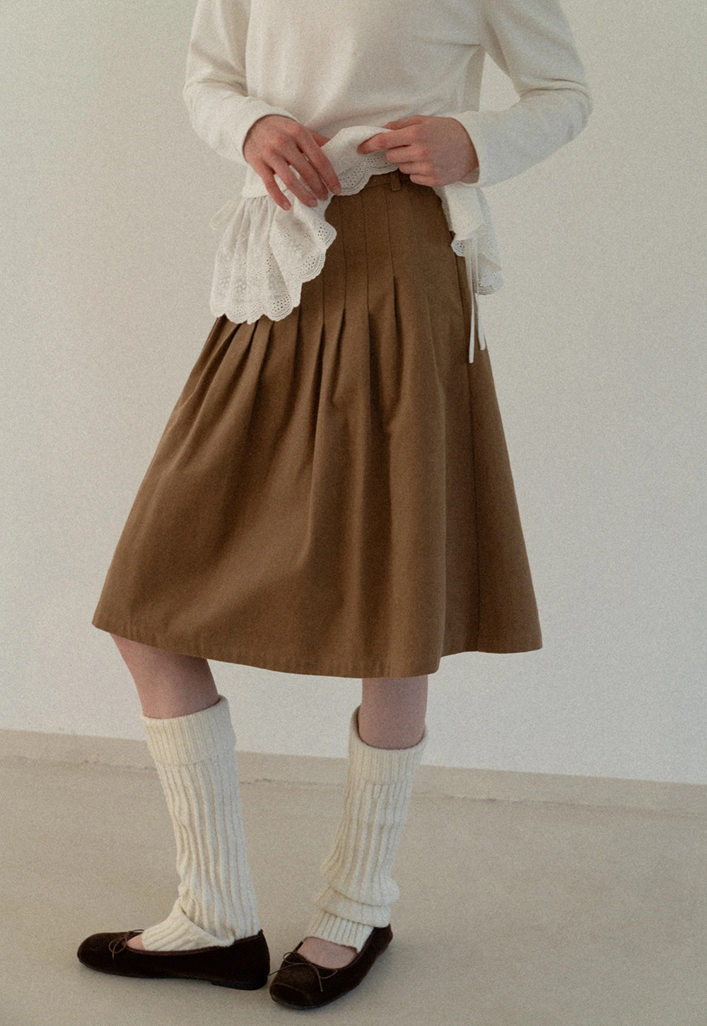 Elegant High-Waisted Pleated Skirt