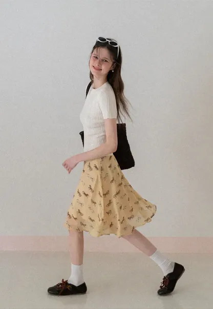 Ribbed Knit Short Sleeve Crew Neck Sweater