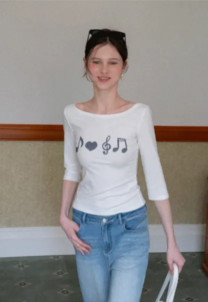 Tshirt with musical notes and heart pattern