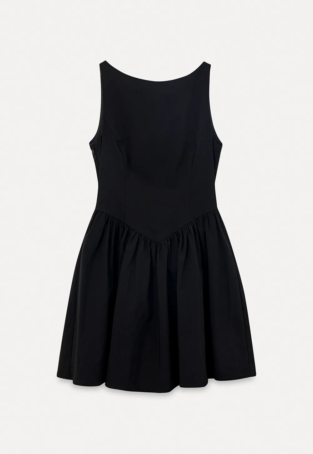 Sleeveless dress with back bow detail
