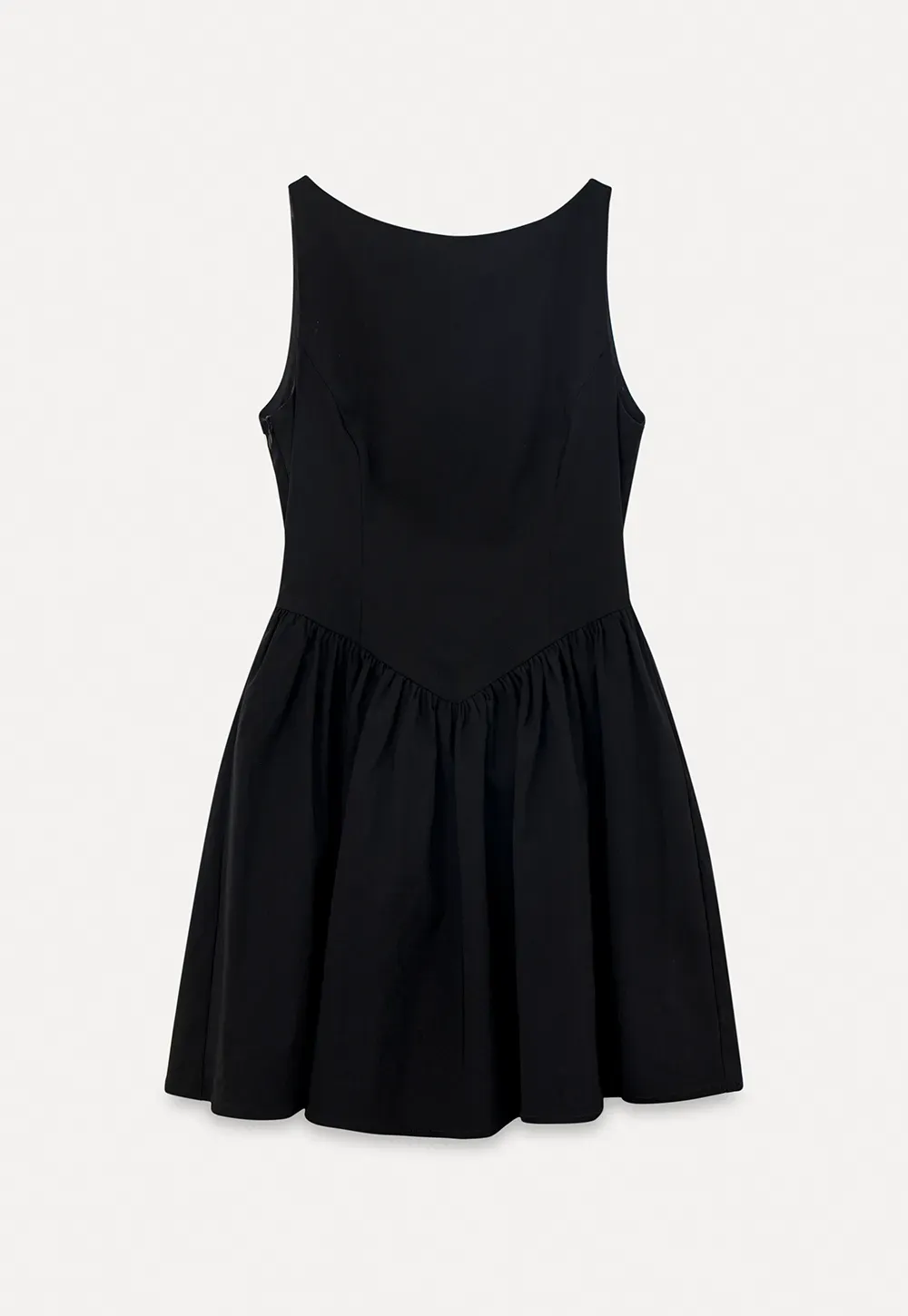 Sleeveless dress with back bow detail