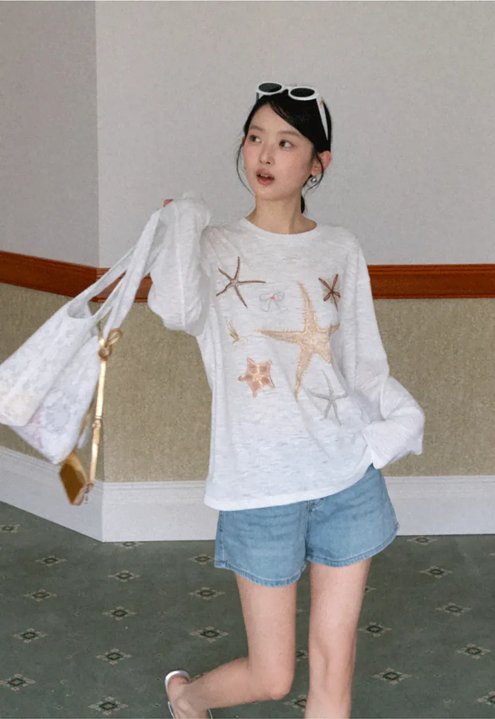 Long sleeve T shirt with starfish embroidery