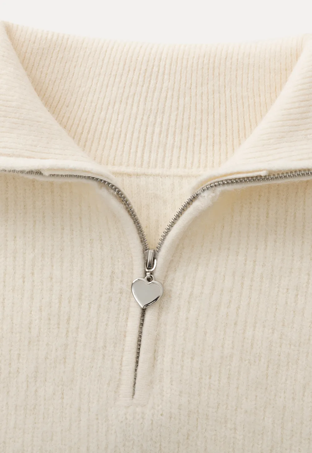 Elegant Knit Sweater with Polo Collar Design