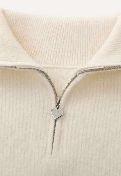 Elegant Knit Sweater with Polo Collar Design