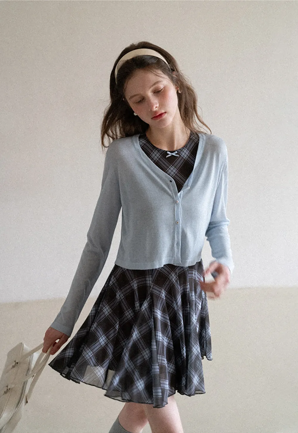 Lightweight Long Sleeve Cropped Knit Top