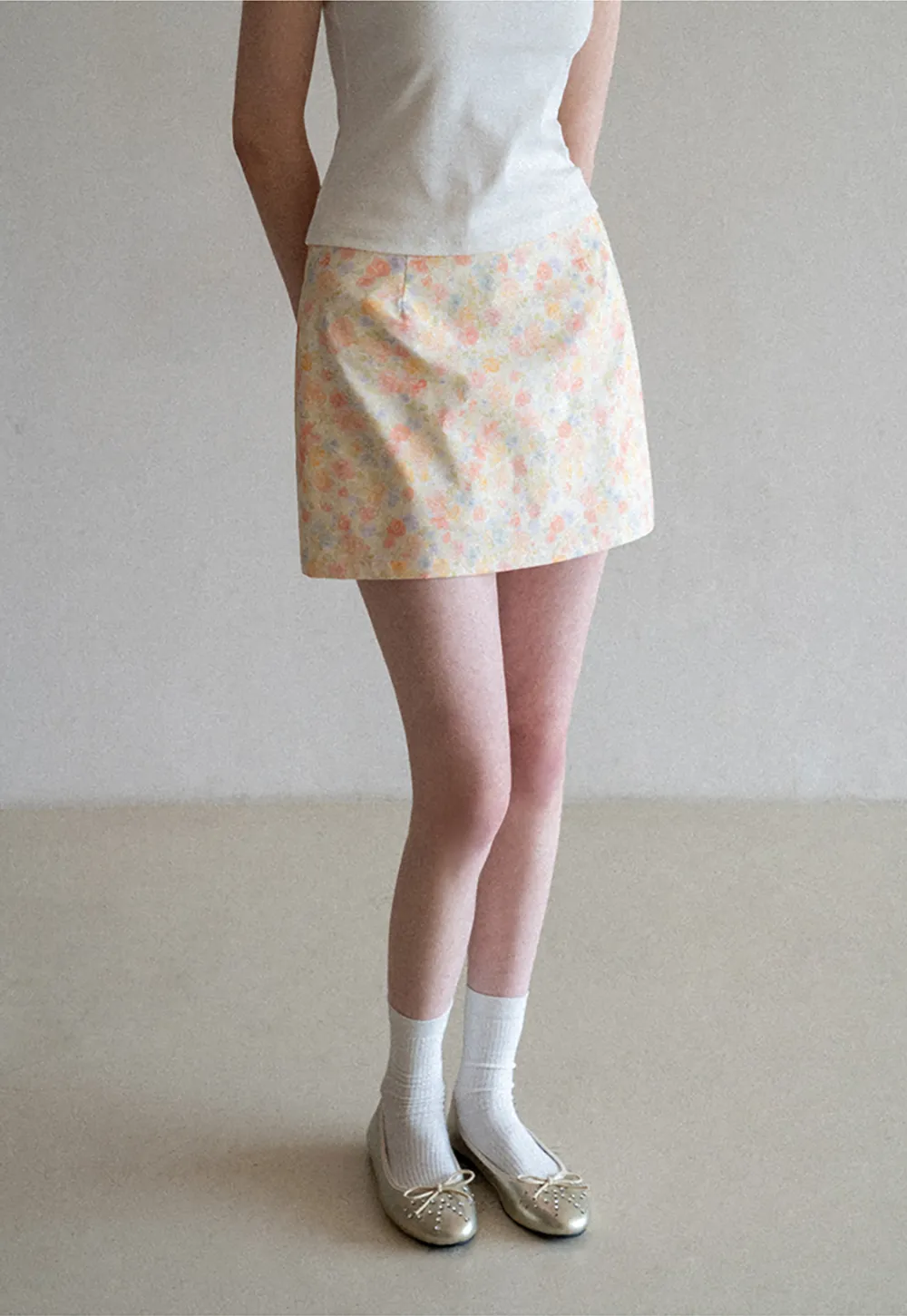 Floral Print Mini Skirt with Fitted Waist