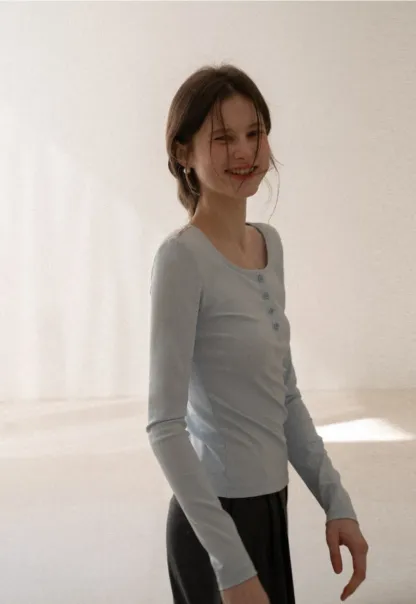 Long sleeve henley top with front buttons