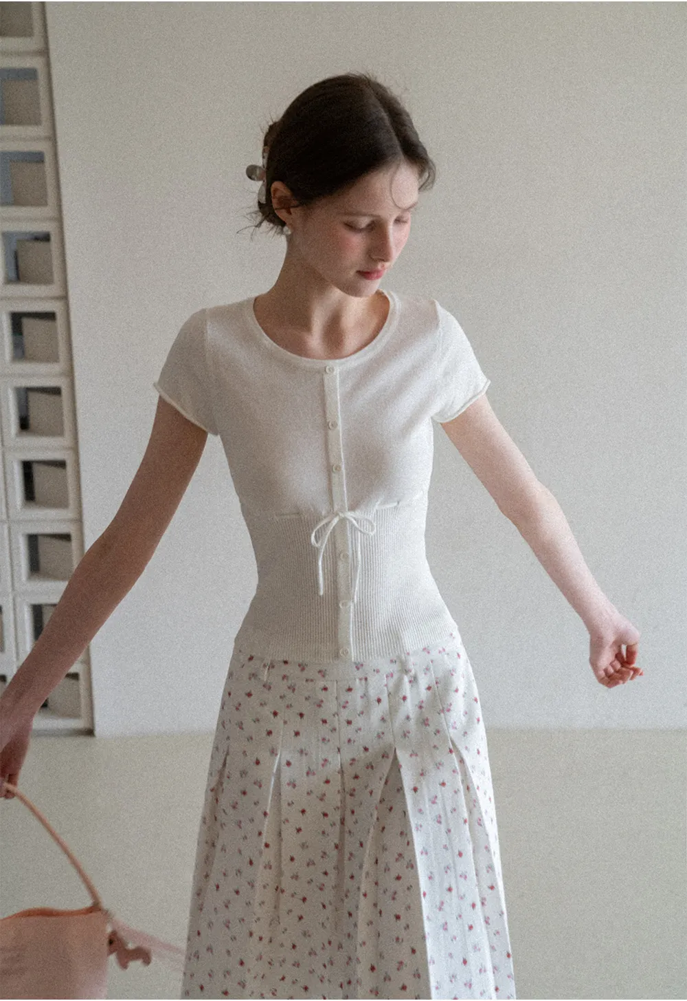 Pleated skirt with floral print