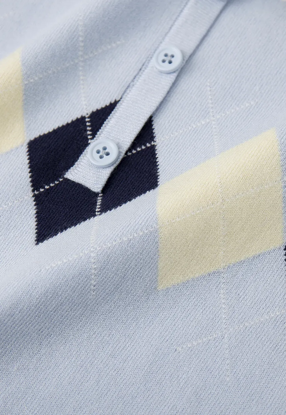 Knitted Short Sleeve Sweater with Collar and Diamond Pattern