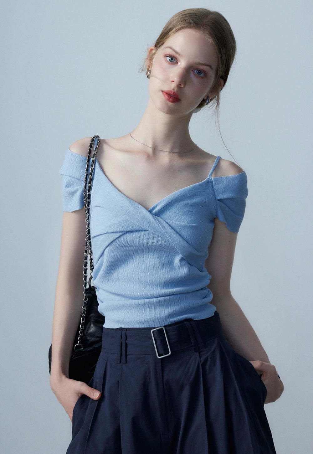 Women's Off Shoulder Short Sleeve Knit Top