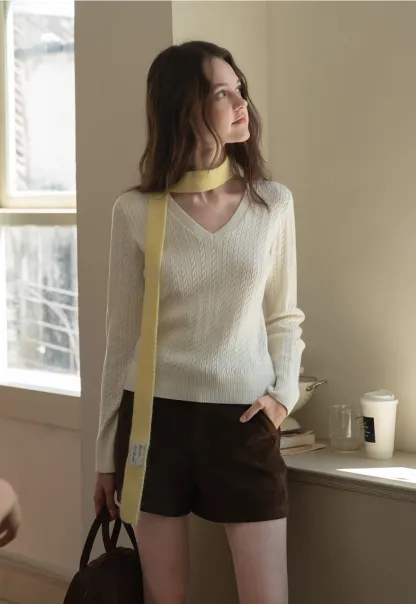 Womens V-Neck Cable Knit Sweater