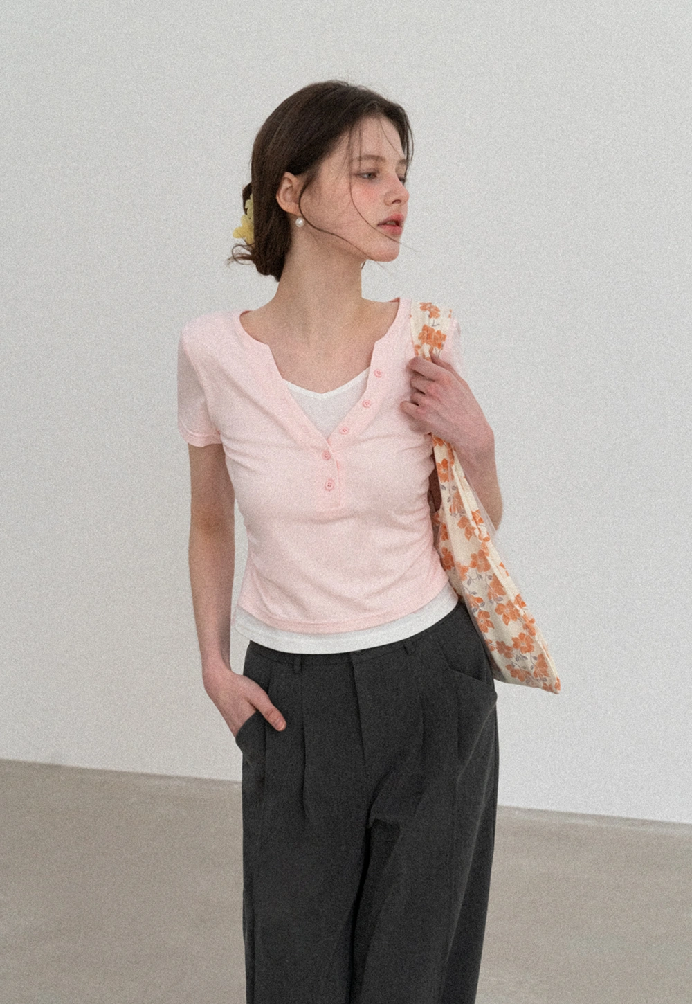 Short Sleeve T Shirt with Round Neck