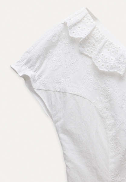 Women's Eyelet Lace V-Neck Blouse