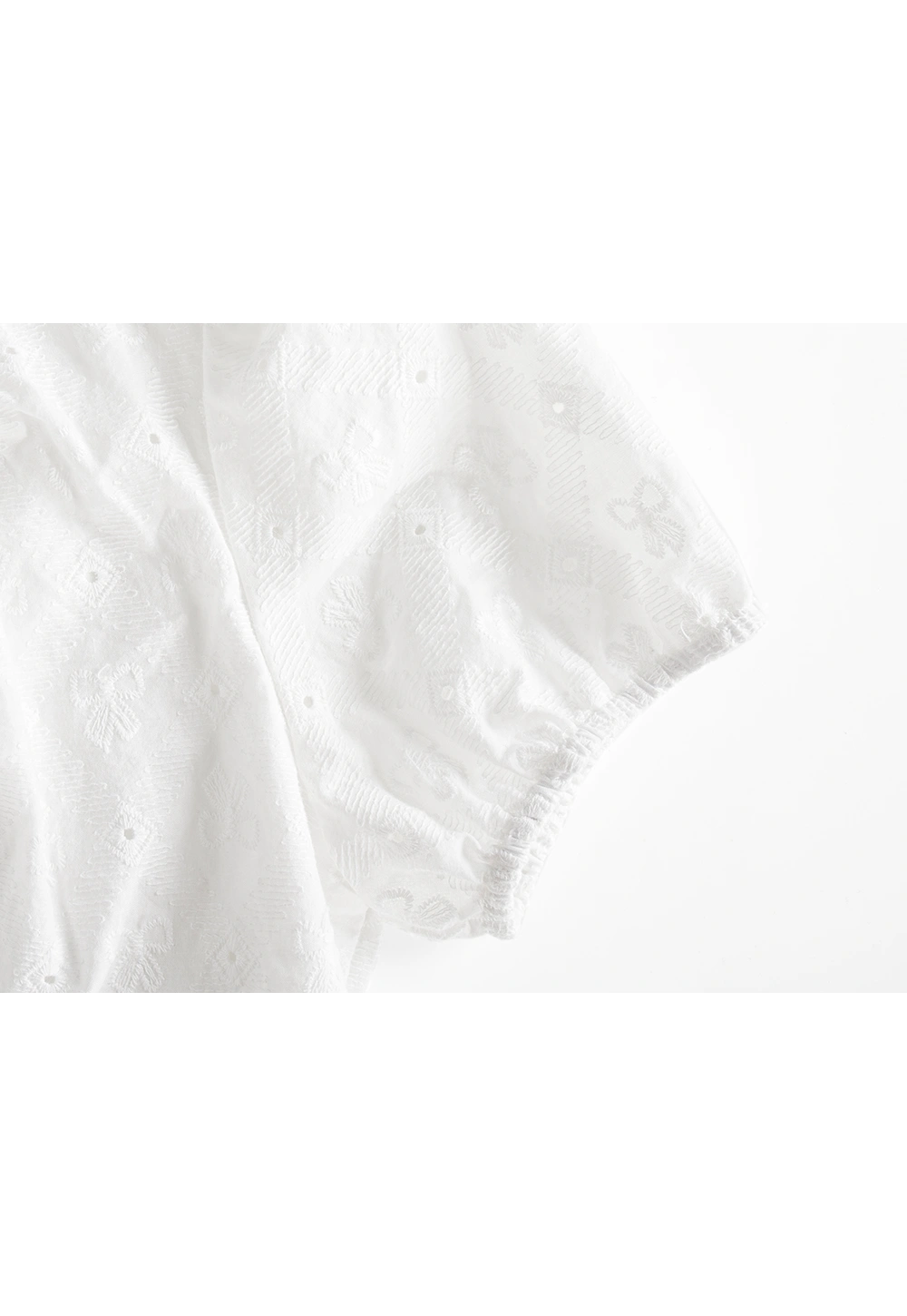 Women's White Eyelet Puff Sleeve Top