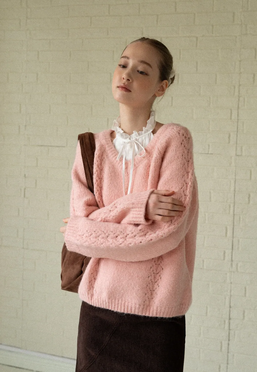 Women Soft Pink V-Neck Knit Sweater