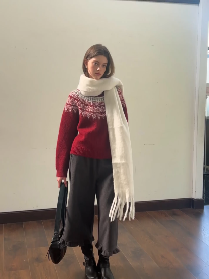 Women Warm Round Neck Nordic Style Sweater