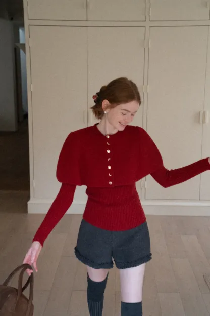 Cropped Buttoned Cape with V-Neck Fitted Thick Knit Sweater