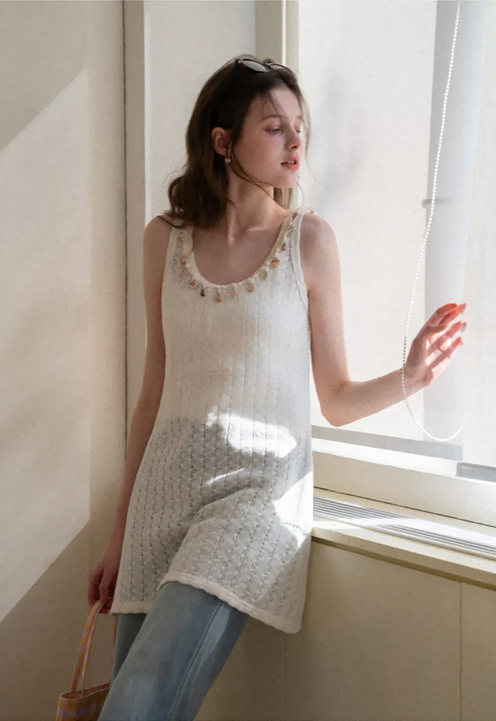 knitted sleeveless tank top with lace trim and button details