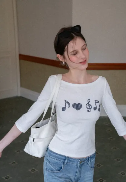 Tshirt with musical notes and heart pattern