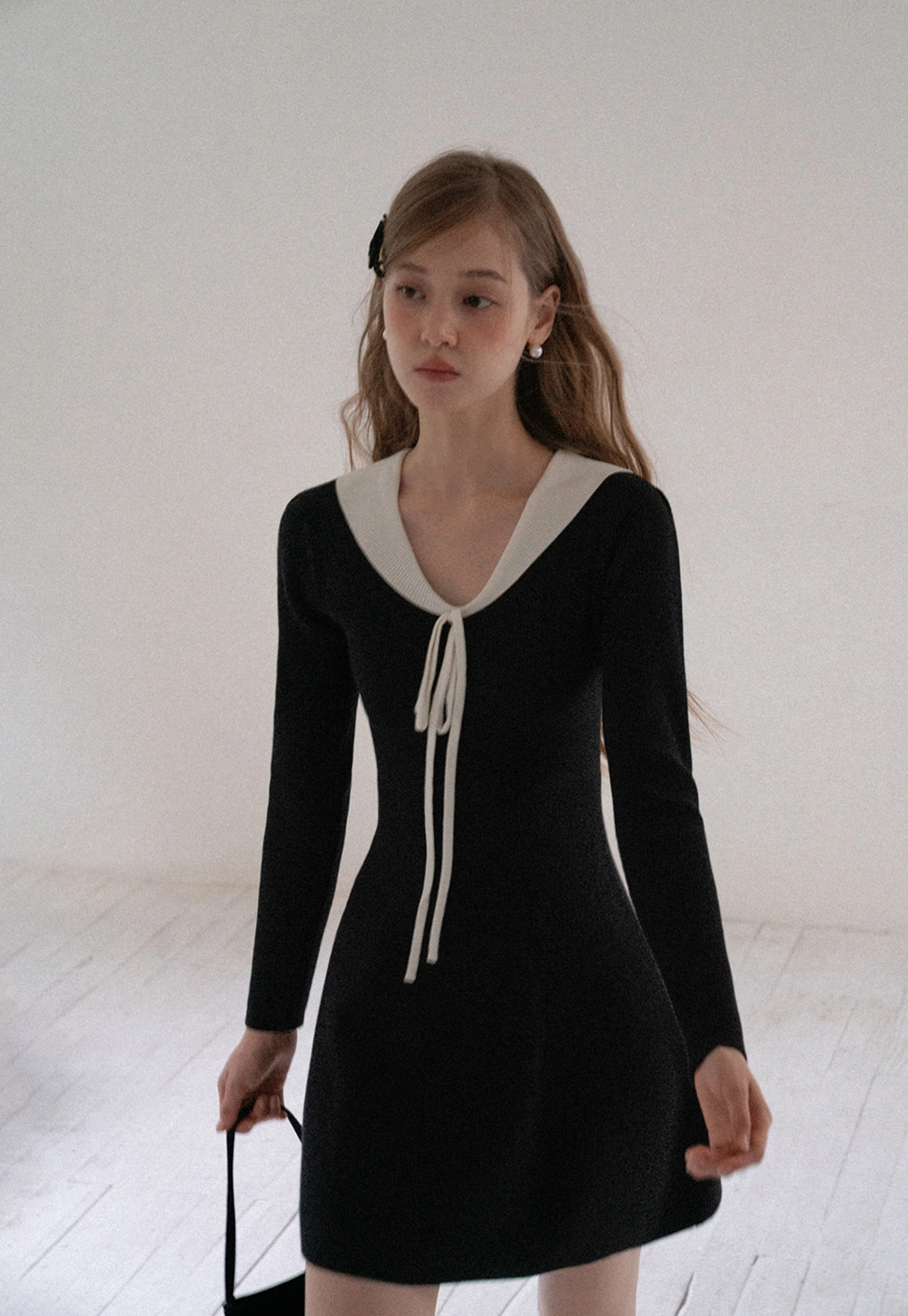 Womens Contrast Tie Collar Knit Dress