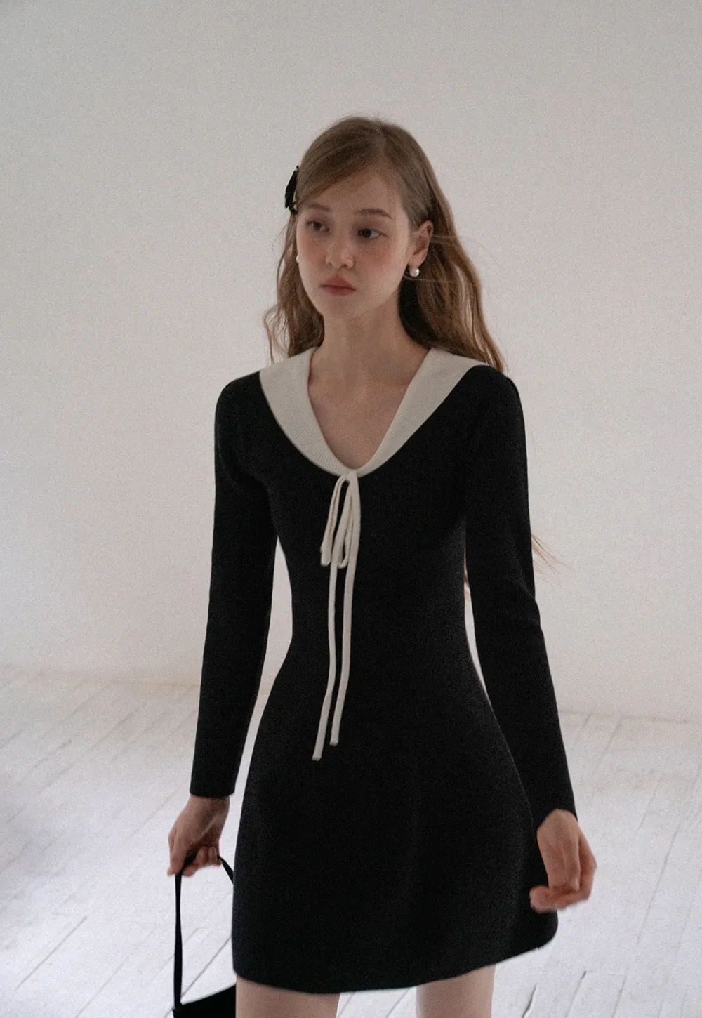 Womens Contrast Tie Collar Knit Dress