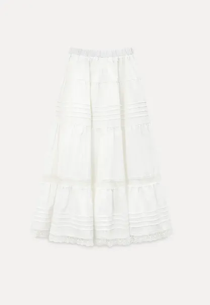 Tiered long skirt with lace trim