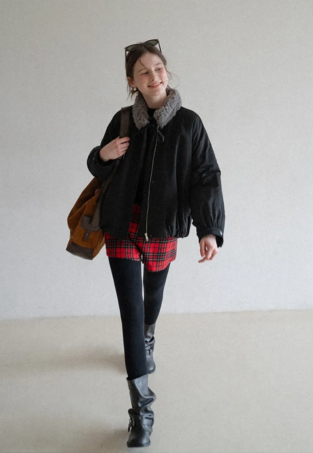 Stylish Short Jacket with Furry Collar and Zipper Design