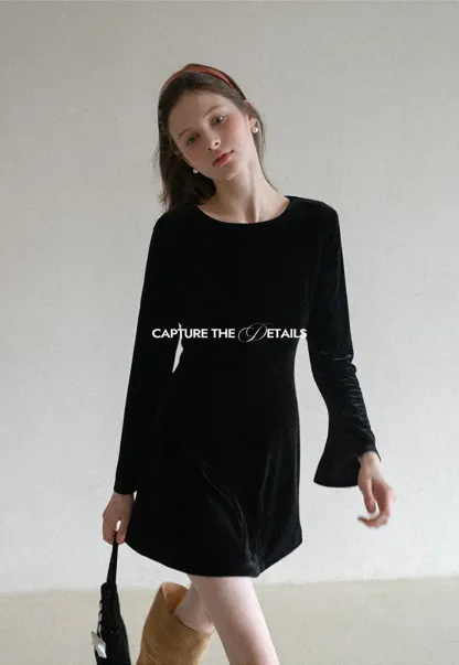 Elegant Velvet Mini Dress with Flared Sleeves