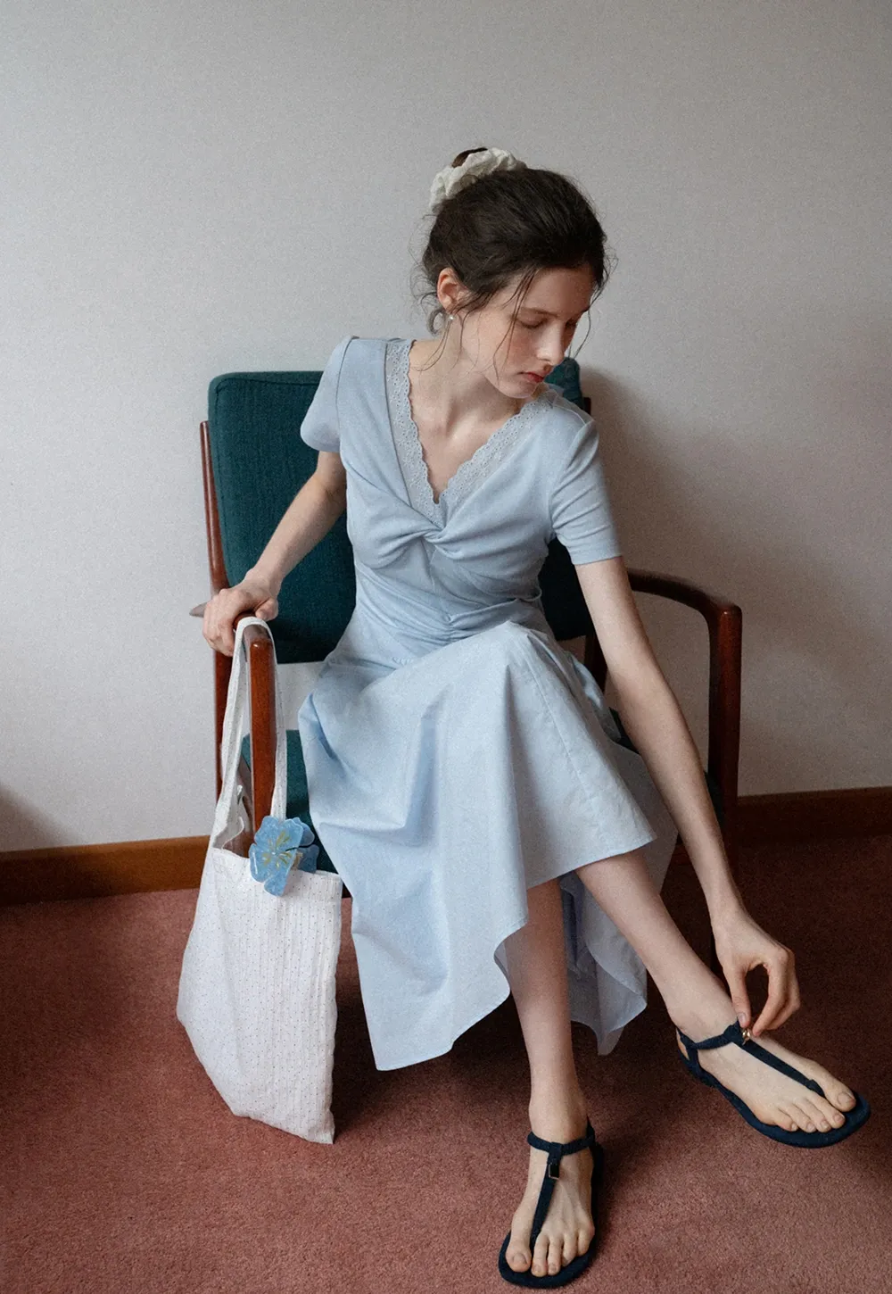 Women's Twist Front Short Sleeve Midi Dress