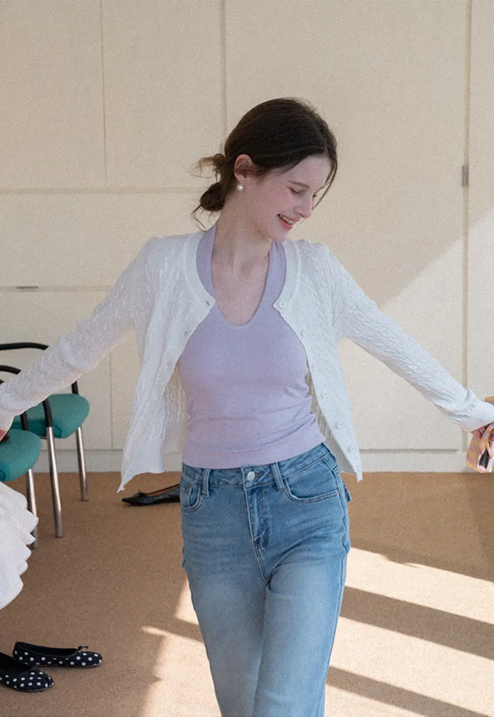 V neck halter tank top with fitted silhouette