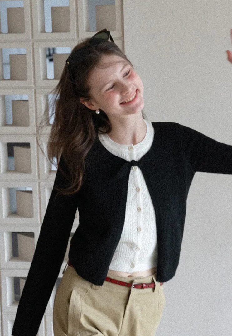 Elegant Knit Cardigan with Bow Detail and Ribbed Texture