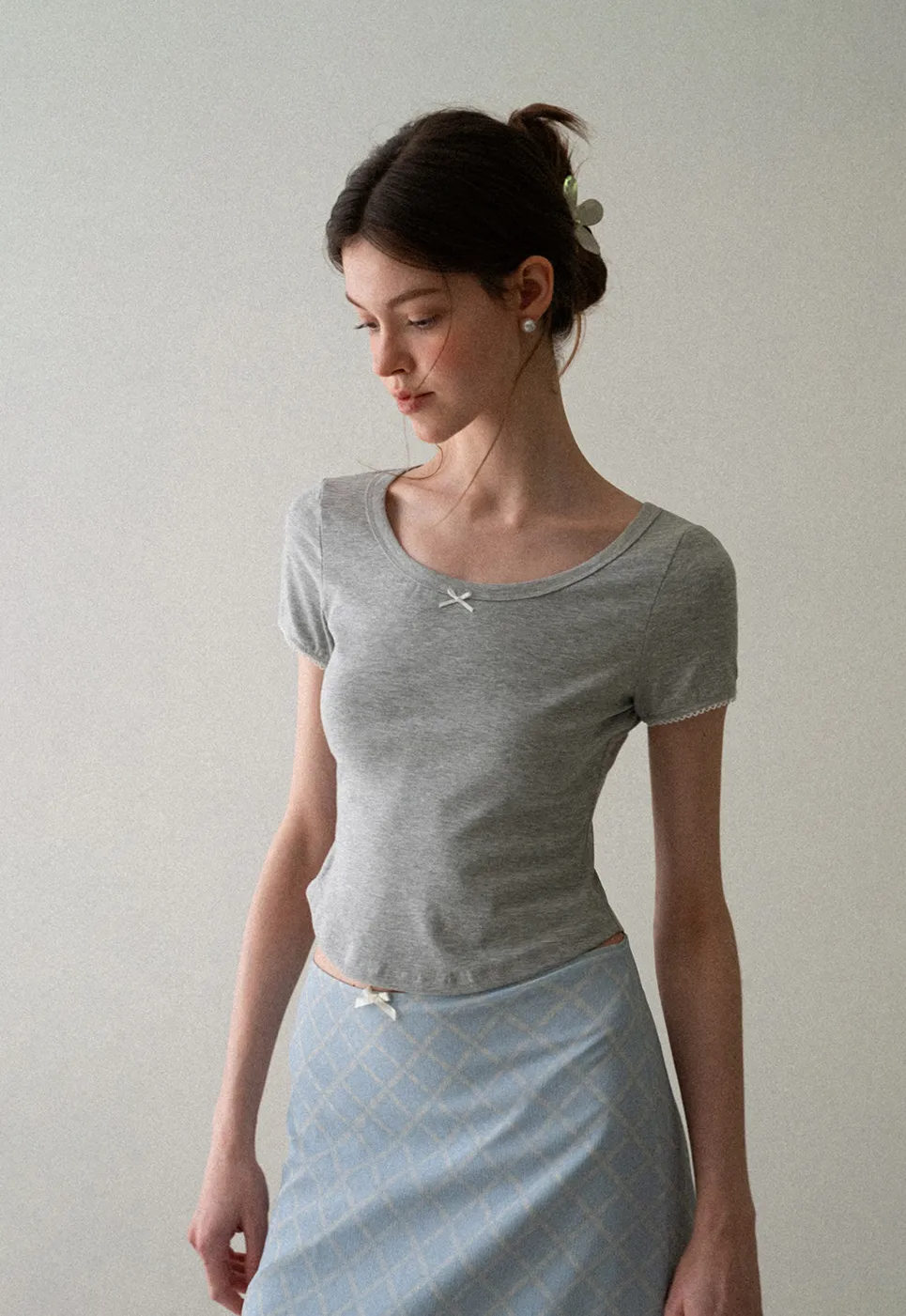 Cropped Ribbed Knit Short Sleeve T Shirt