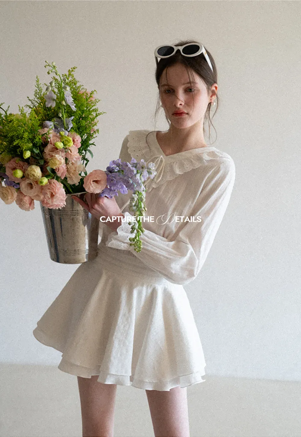 Long sleeve dress with lace collar and tie front