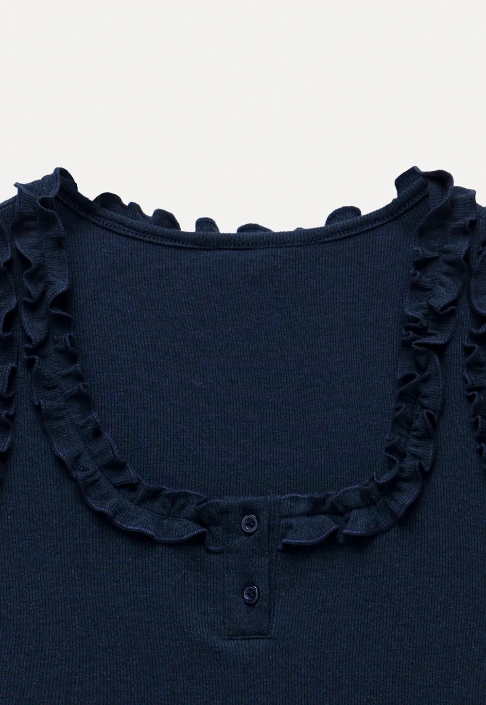 Women's Sleeveless Collared Button Down Knit Top