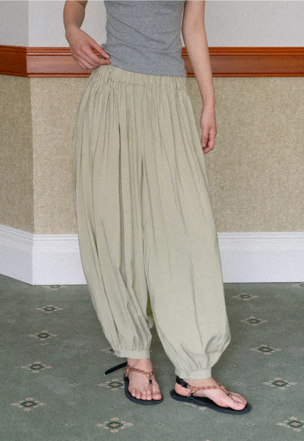 Loose Fit Elastic Waist Wide Leg Pants