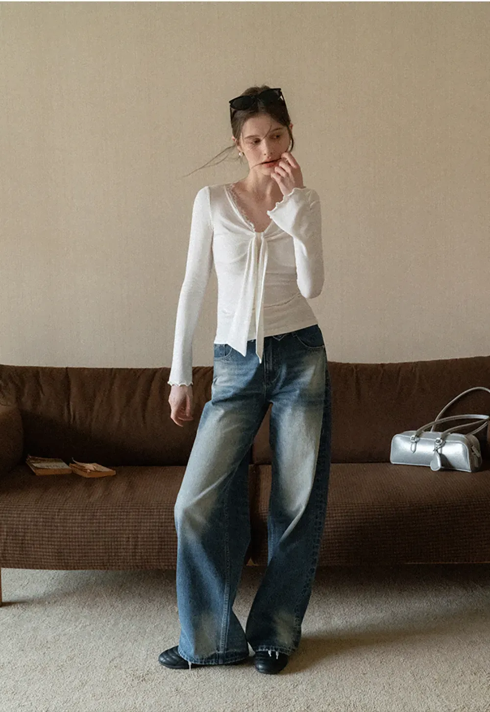 Wide leg high waist denim jeans with faded wash design