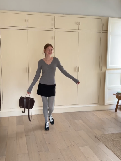 Ribbed knit sweater with round neckline long sleeves simple design